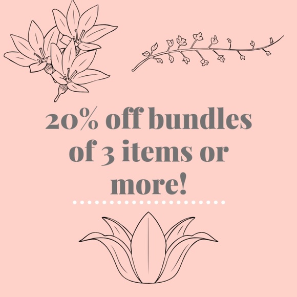 Welcome to my closet! 💕 - Picture 3 of 3